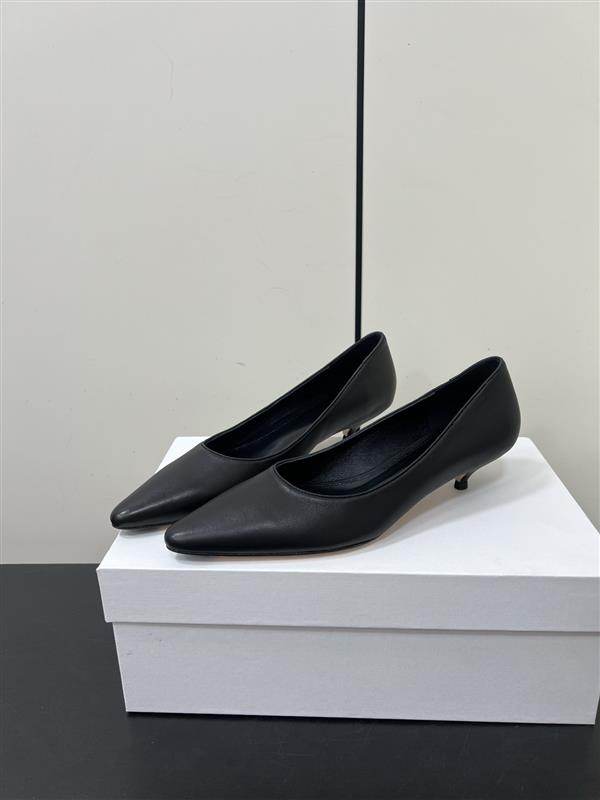 2025112717393623 310